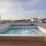 Attico Fernandez - Vista Mare - Jacuzzi * Галлиполи