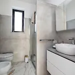 Attico Fernandez - Vista Mare - Jacuzzi * Галлиполи