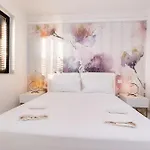 Attico Fernandez - Vista Mare - Jacuzzi Apartment
